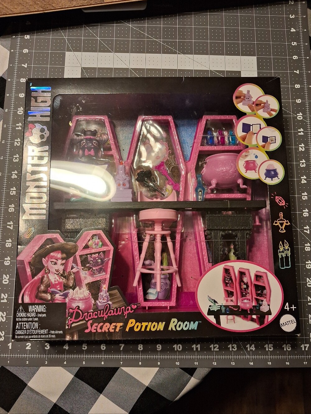 Monster High Draculaura Secret Potion Room Playset